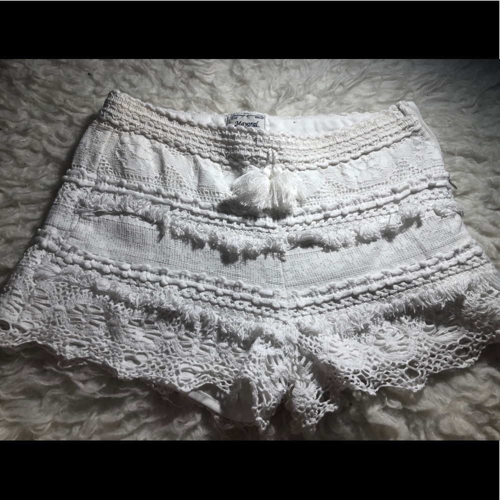 White jean shorts just for $15! 🔥